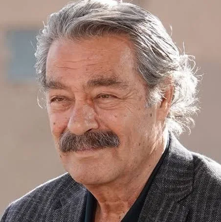 DOSTÊ GELÊ KURD KADÎR ÎNANIR KOÇA XWE YA DAWÎ KIR